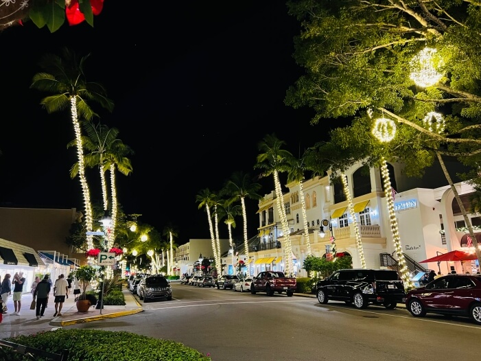 Weihnachtsbeleuchtung in Naples im Florida Winterurlaub