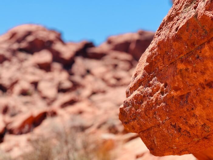 Rote Felsen im Valley of Fire auf dem Mouse's Tank Trail